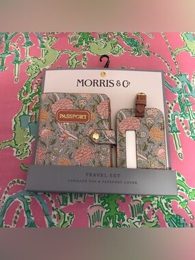 Morris & Co. Floral Passport Cover and Luggage Tag Set